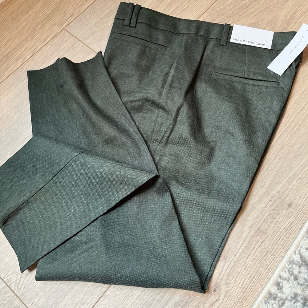 Ann Taylor - the Cotton Crop slim leg, mod-rise NWT $79 (Dk green) - 8